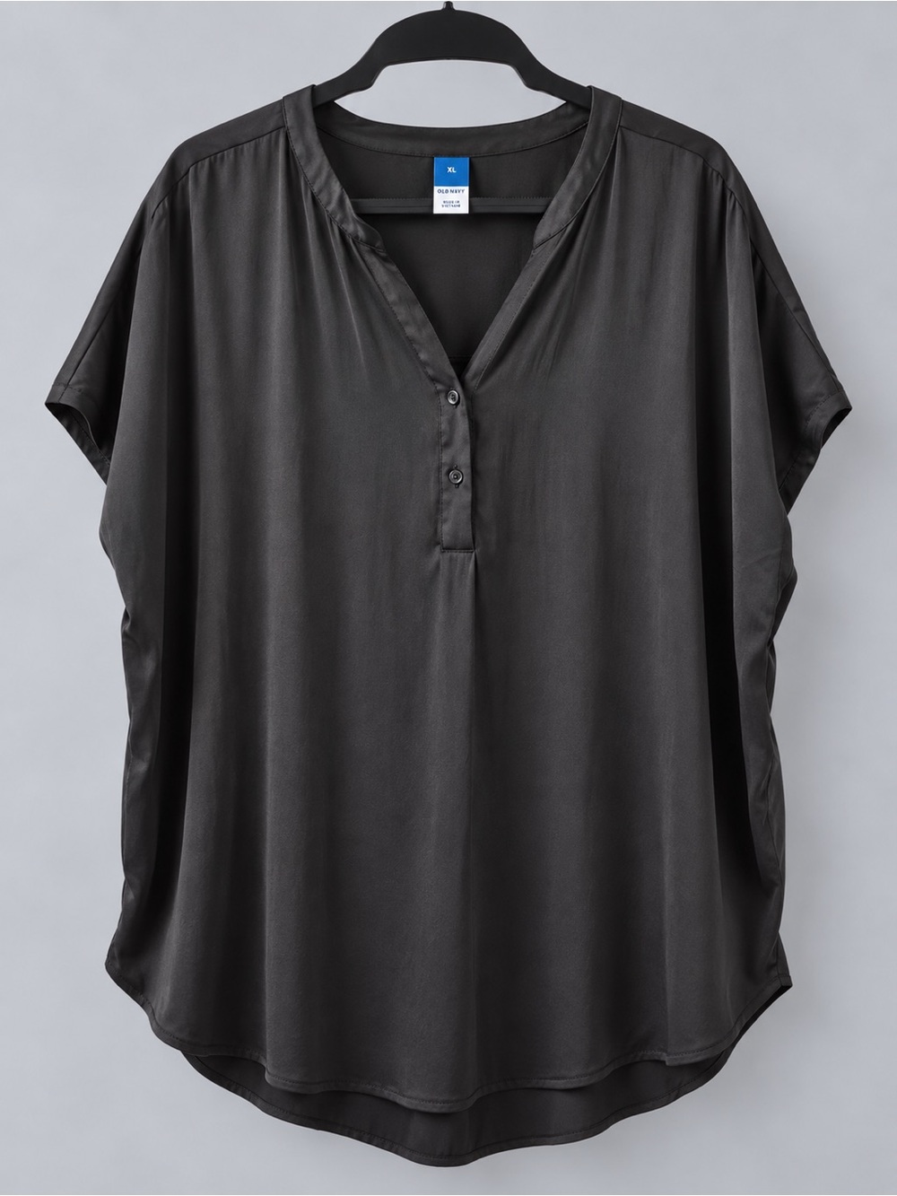 Old Navy Women’s XL Black Satin Henley Blouse Dolman Sleeve